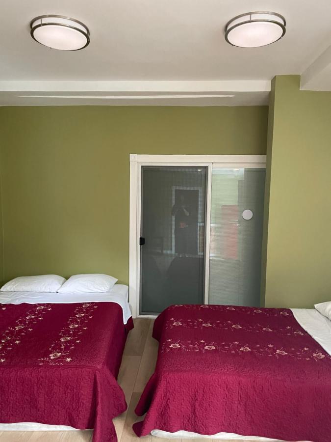 Private Room W/ Private Full Bathroom & Wifi & Ac & Shared Kitchen In Лос-Анджелес Екстер'єр фото